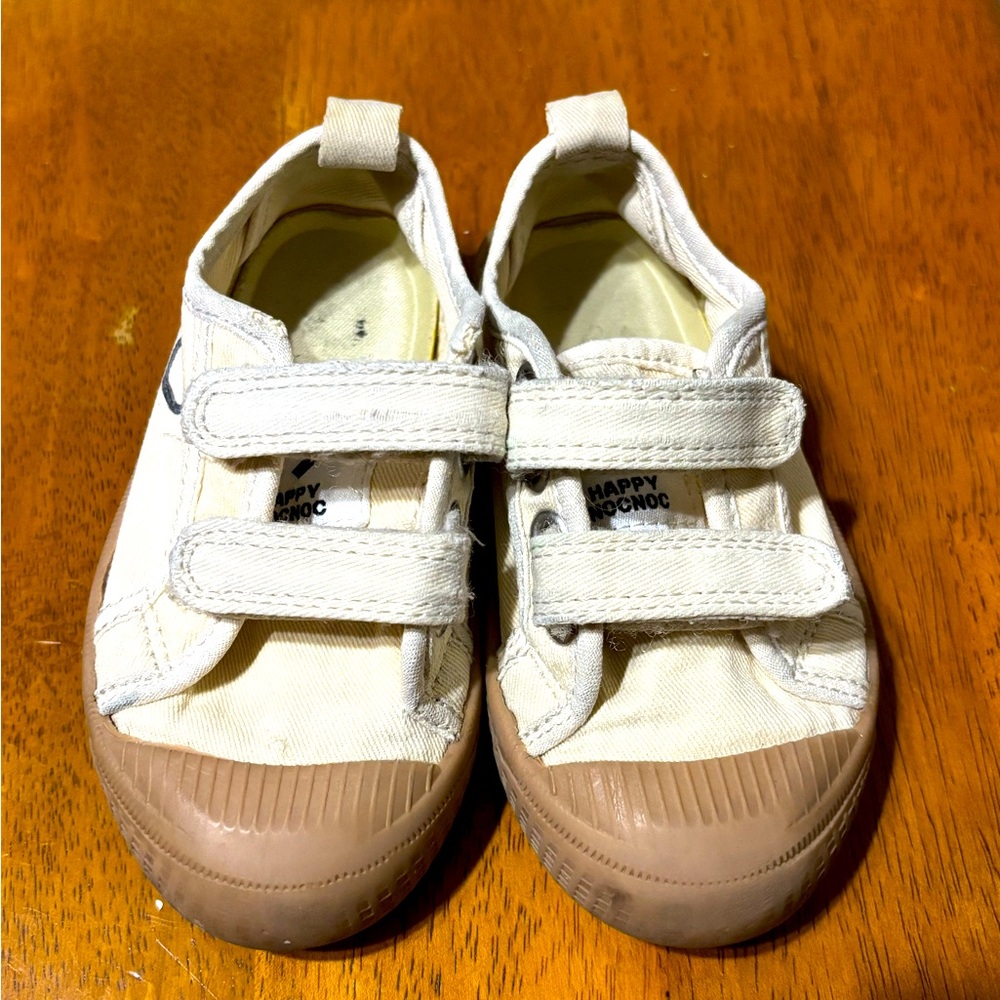 Happy Nocnoc shoes
